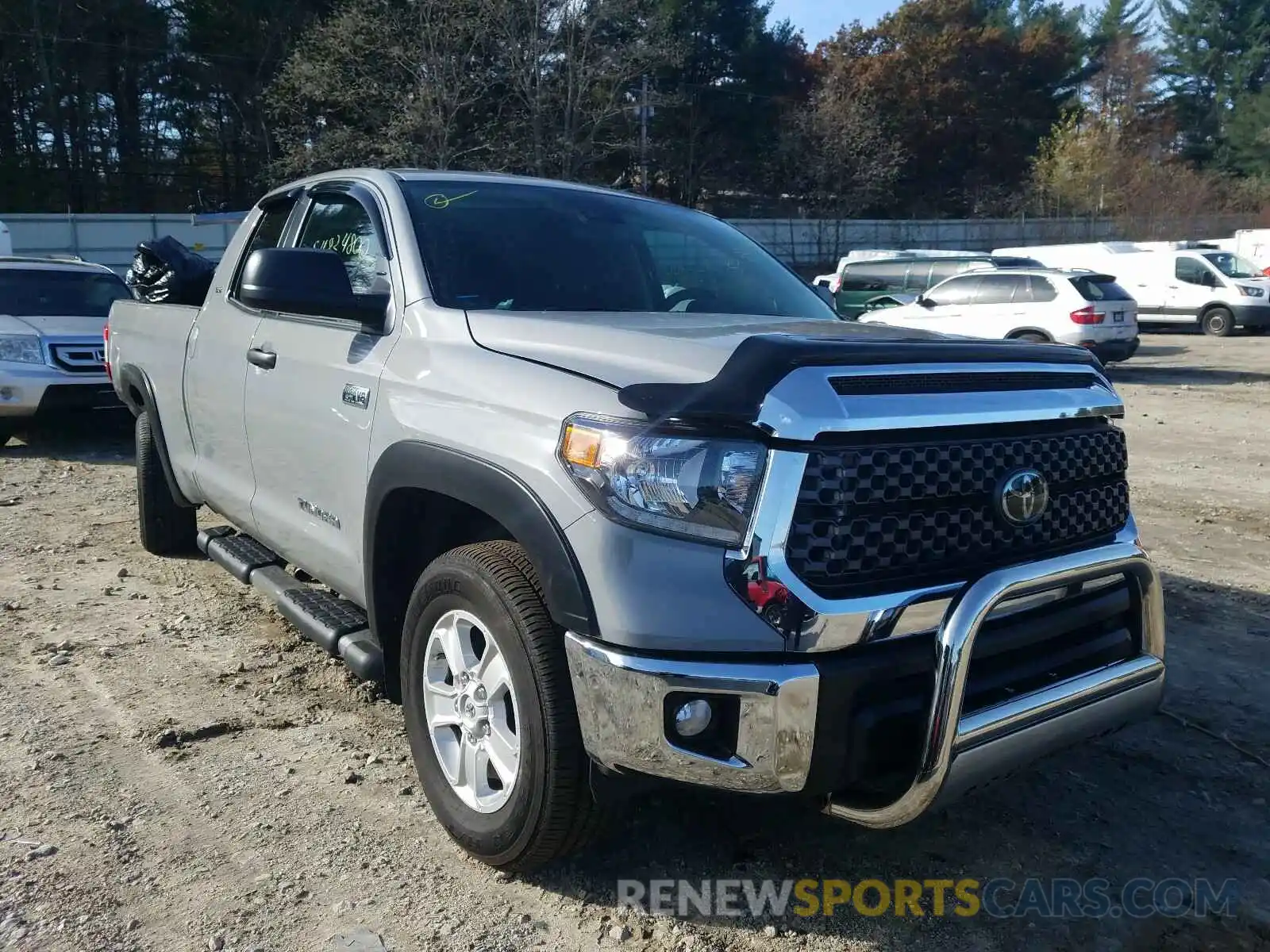 1 Photograph of a damaged car 5TFUY5F10LX900478 TOYOTA TUNDRA 2020