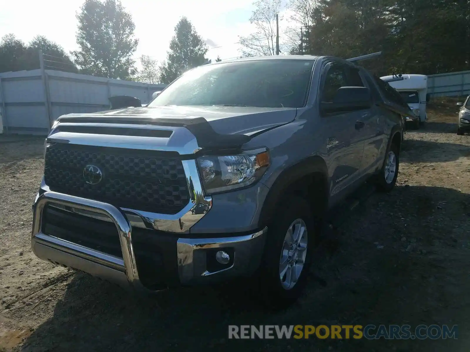 2 Photograph of a damaged car 5TFUY5F10LX900478 TOYOTA TUNDRA 2020