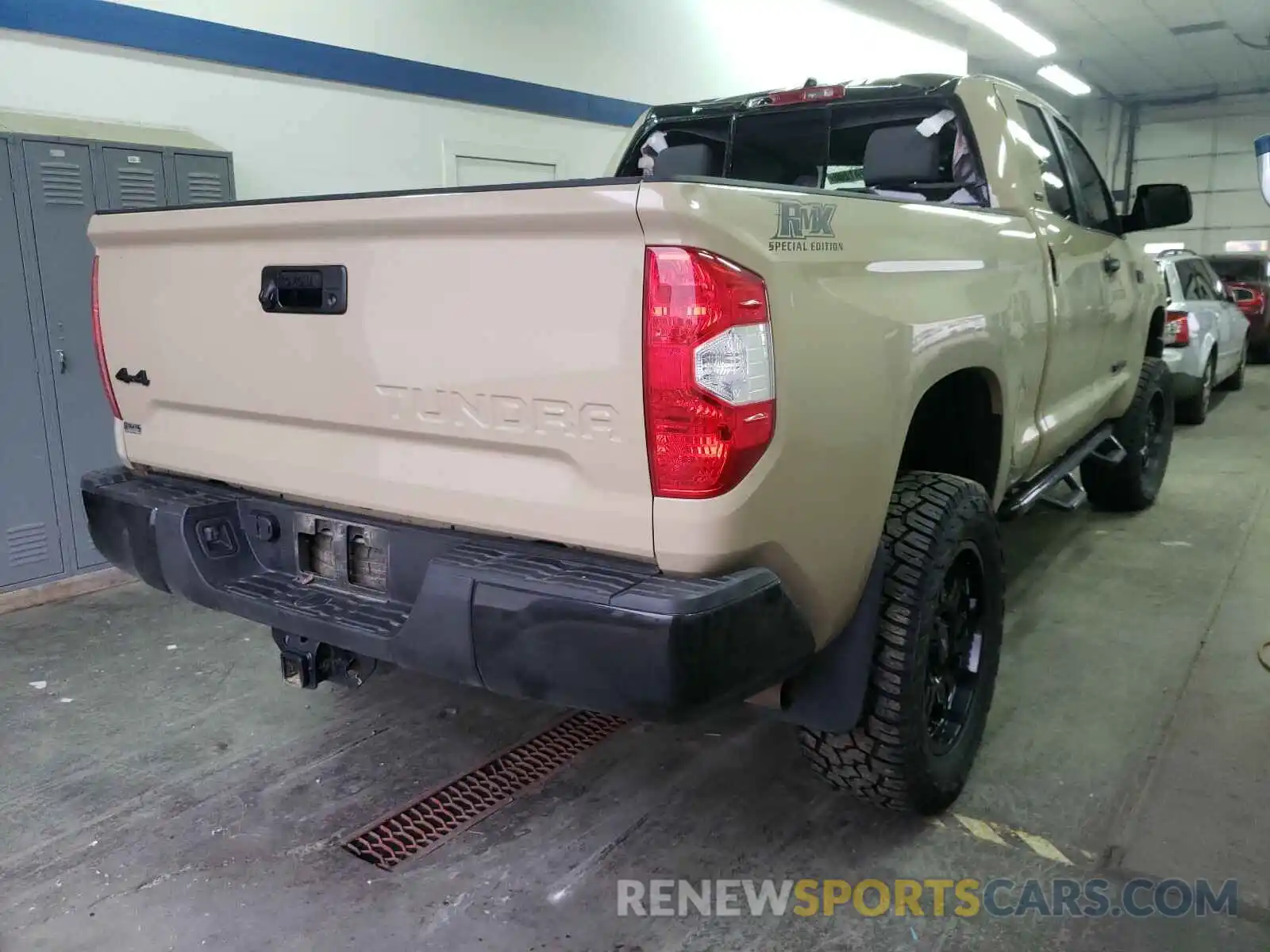 4 Photograph of a damaged car 5TFUY5F10LX912369 TOYOTA TUNDRA 2020