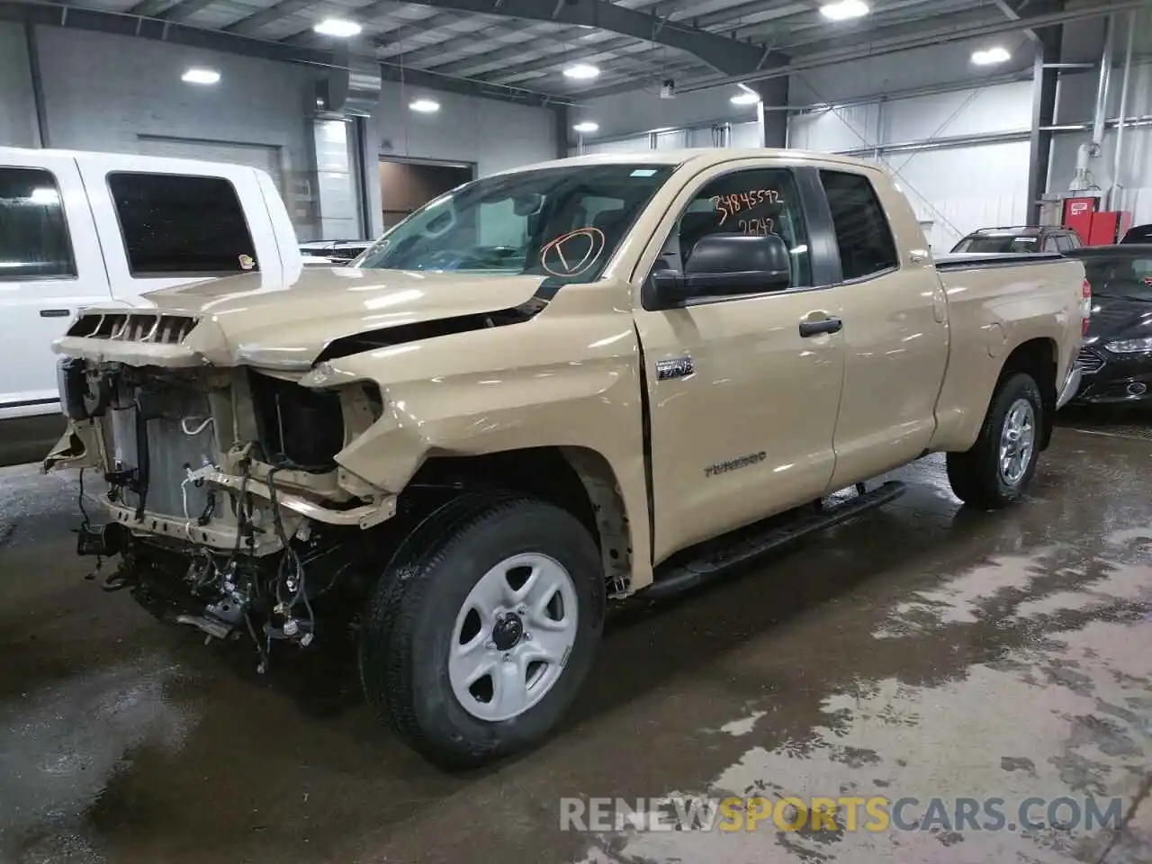 2 Photograph of a damaged car 5TFUY5F10LX938518 TOYOTA TUNDRA 2020