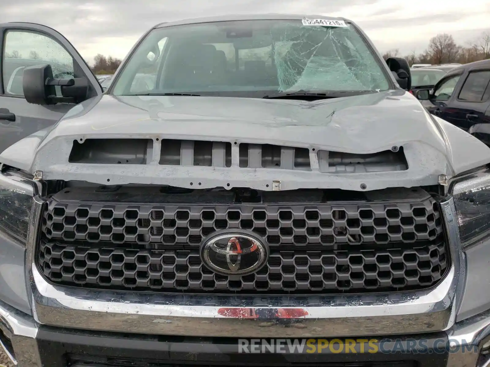 7 Photograph of a damaged car 5TFUY5F11LX879222 TOYOTA TUNDRA 2020