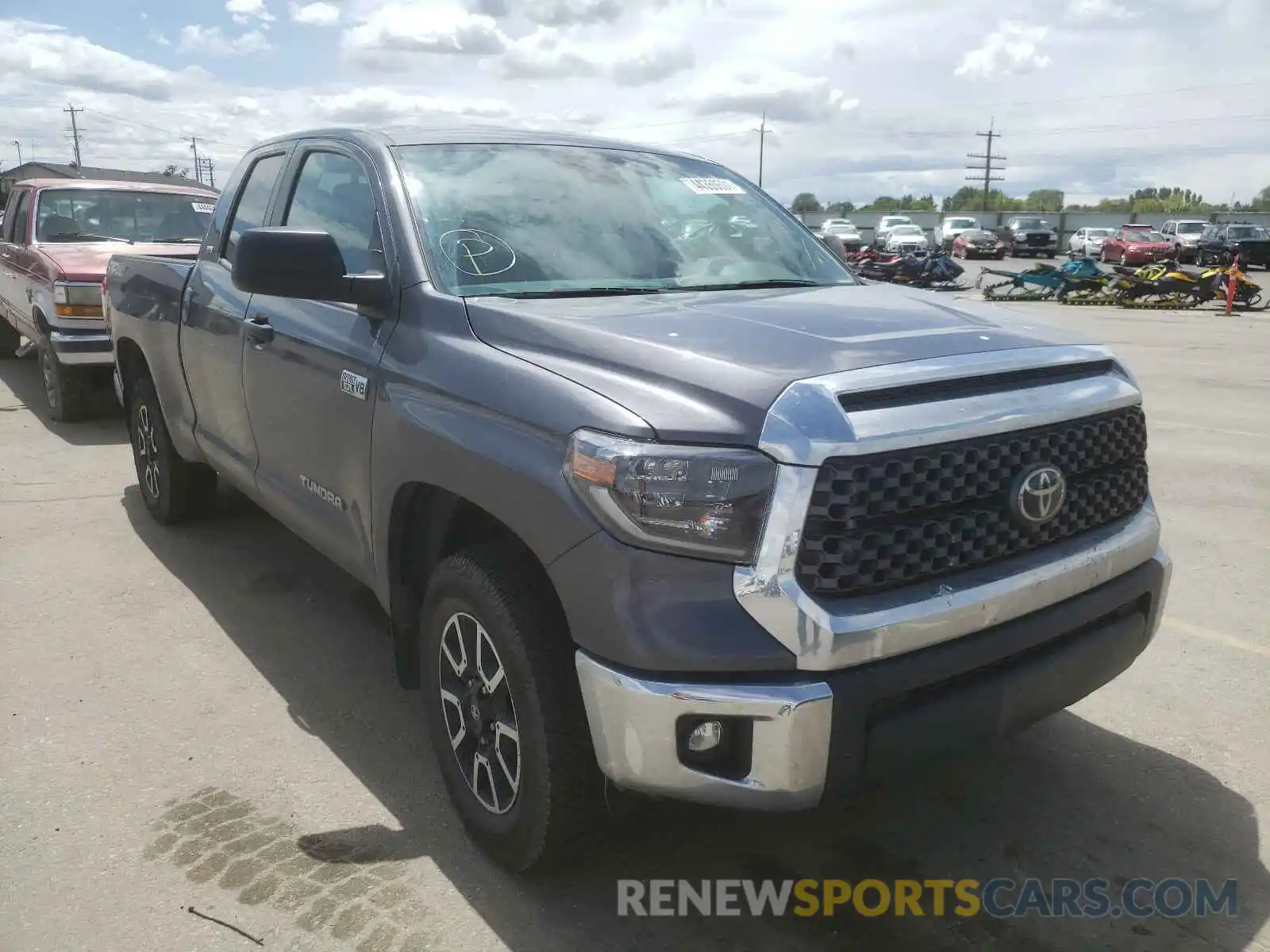 1 Photograph of a damaged car 5TFUY5F11LX890754 TOYOTA TUNDRA 2020