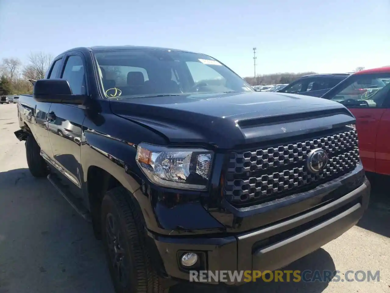 1 Photograph of a damaged car 5TFUY5F11LX894853 TOYOTA TUNDRA 2020