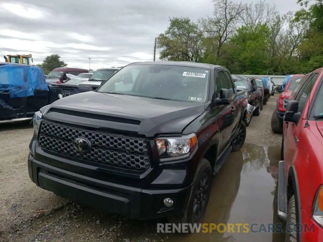 2 Photograph of a damaged car 5TFUY5F11LX894853 TOYOTA TUNDRA 2020