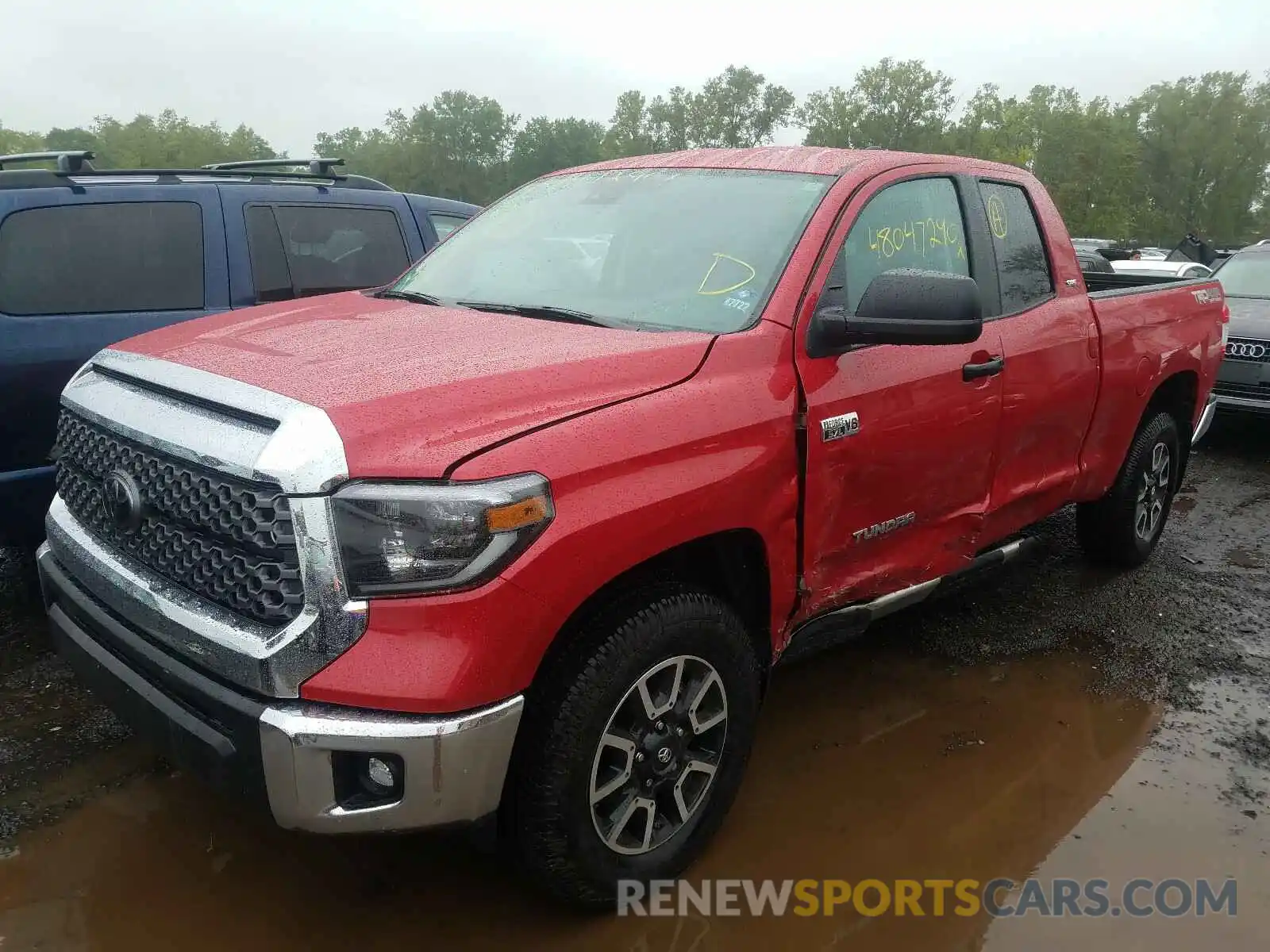 2 Photograph of a damaged car 5TFUY5F11LX902482 TOYOTA TUNDRA 2020