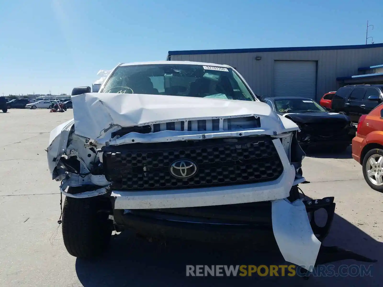 9 Photograph of a damaged car 5TFUY5F11LX919847 TOYOTA TUNDRA 2020