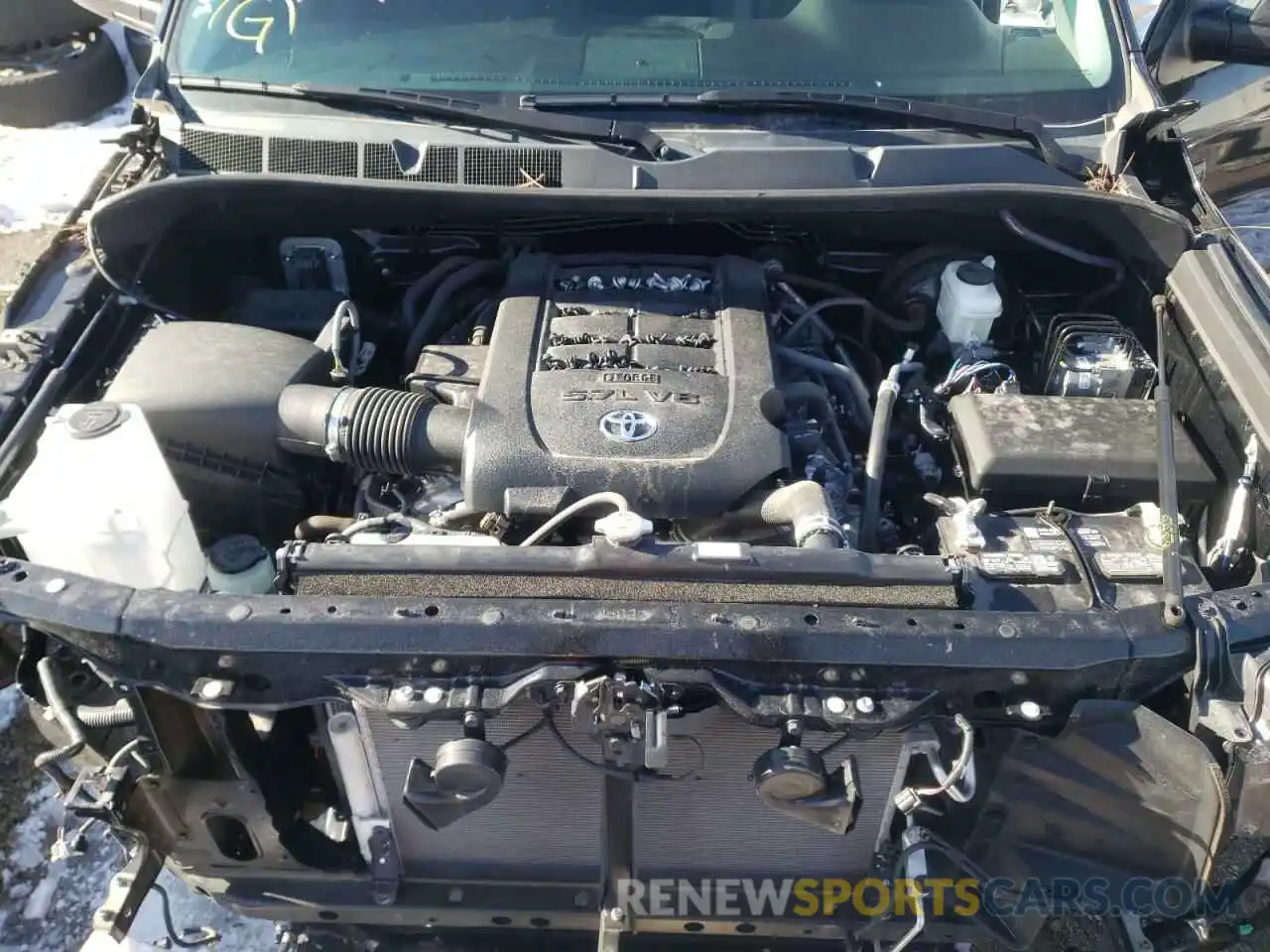 7 Photograph of a damaged car 5TFUY5F11LX937653 TOYOTA TUNDRA 2020