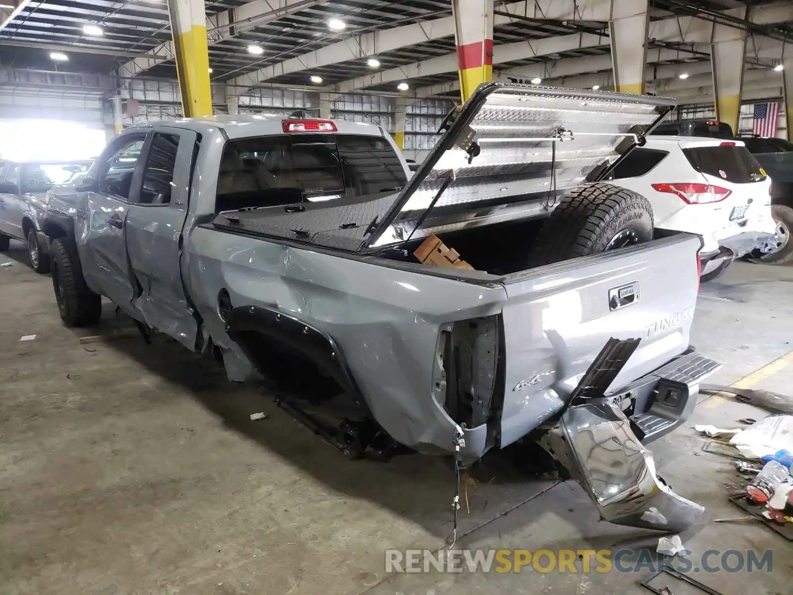 3 Photograph of a damaged car 5TFUY5F11LX939161 TOYOTA TUNDRA 2020