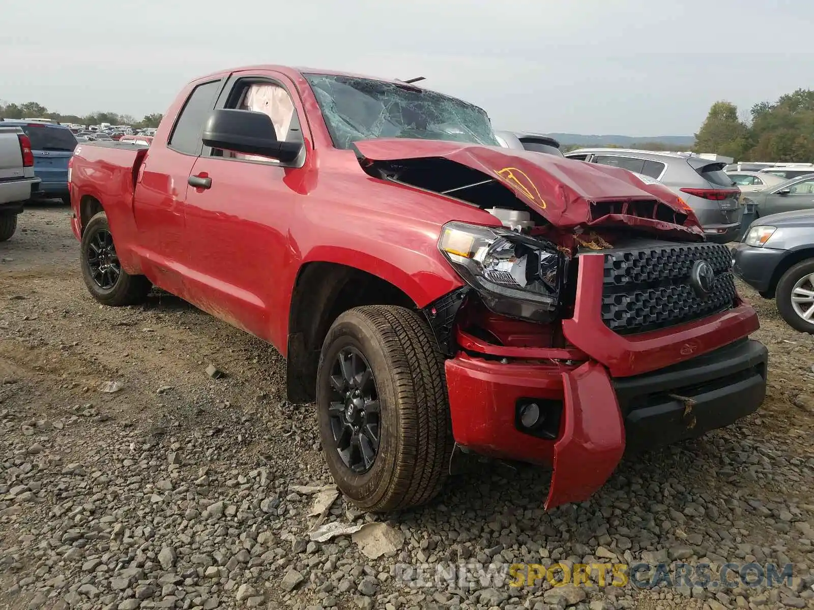 1 Photograph of a damaged car 5TFUY5F12LX895106 TOYOTA TUNDRA 2020