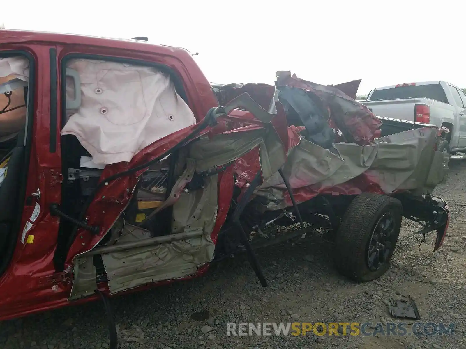 9 Photograph of a damaged car 5TFUY5F12LX895106 TOYOTA TUNDRA 2020