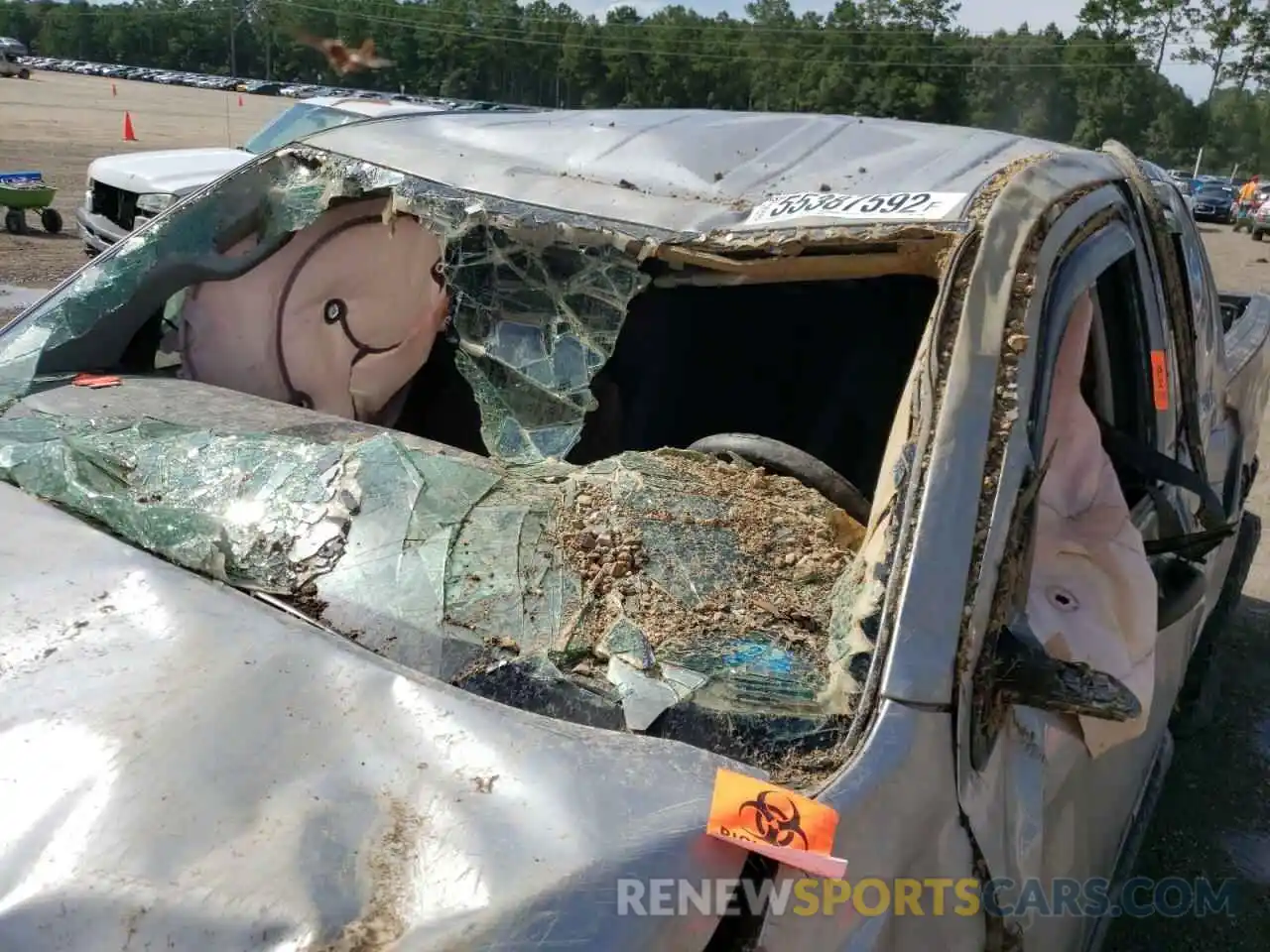 9 Photograph of a damaged car 5TFUY5F12LX912387 TOYOTA TUNDRA 2020