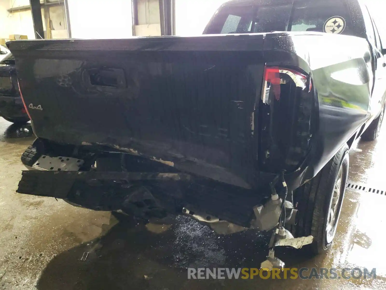 9 Photograph of a damaged car 5TFUY5F12LX923177 TOYOTA TUNDRA 2020