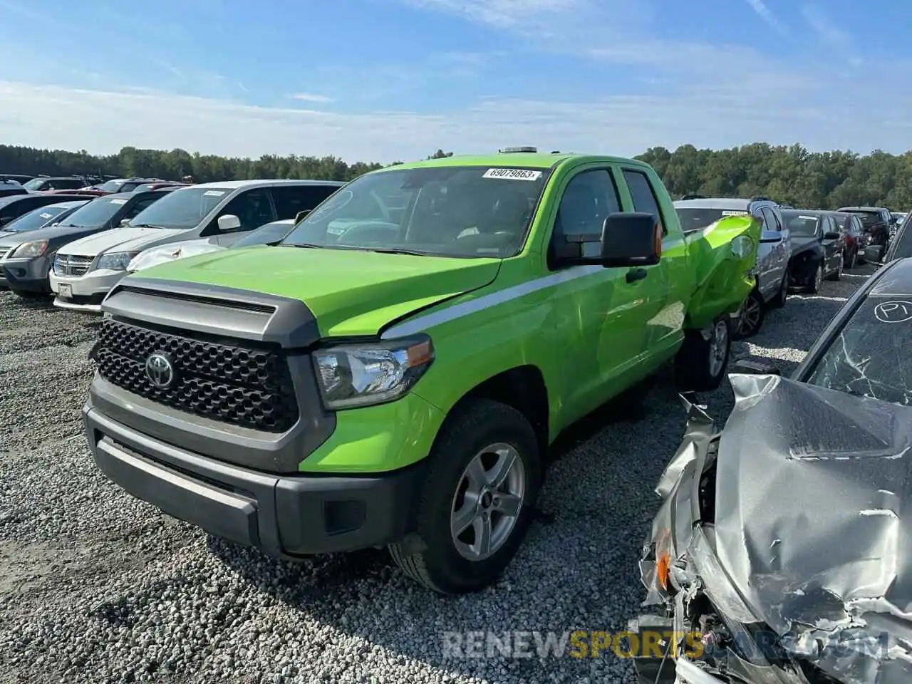 1 Photograph of a damaged car 5TFUY5F12LX944174 TOYOTA TUNDRA 2020