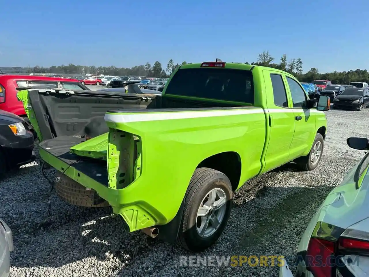 3 Photograph of a damaged car 5TFUY5F12LX944174 TOYOTA TUNDRA 2020