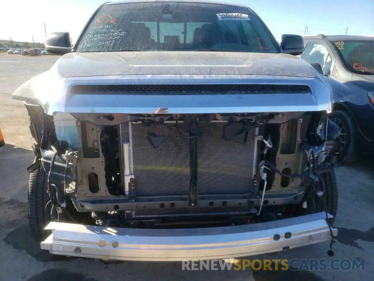 9 Photograph of a damaged car 5TFUY5F12LX951349 TOYOTA TUNDRA 2020