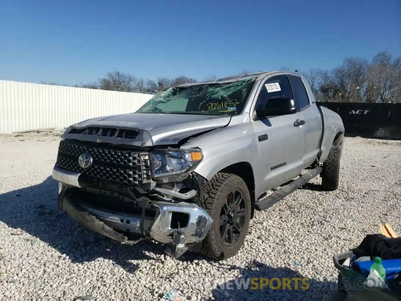 2 Photograph of a damaged car 5TFUY5F13LX888763 TOYOTA TUNDRA 2020