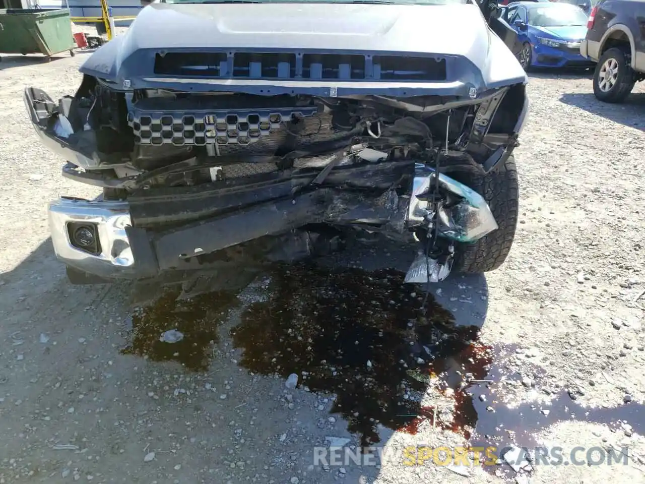 9 Photograph of a damaged car 5TFUY5F13LX920207 TOYOTA TUNDRA 2020