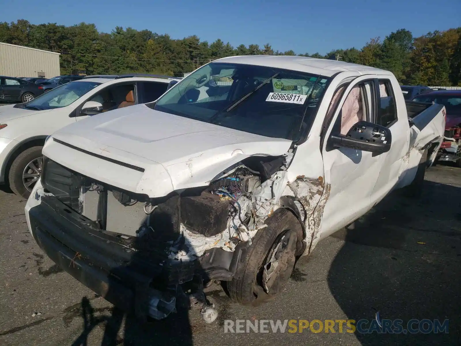 2 Photograph of a damaged car 5TFUY5F13LX927870 TOYOTA TUNDRA 2020