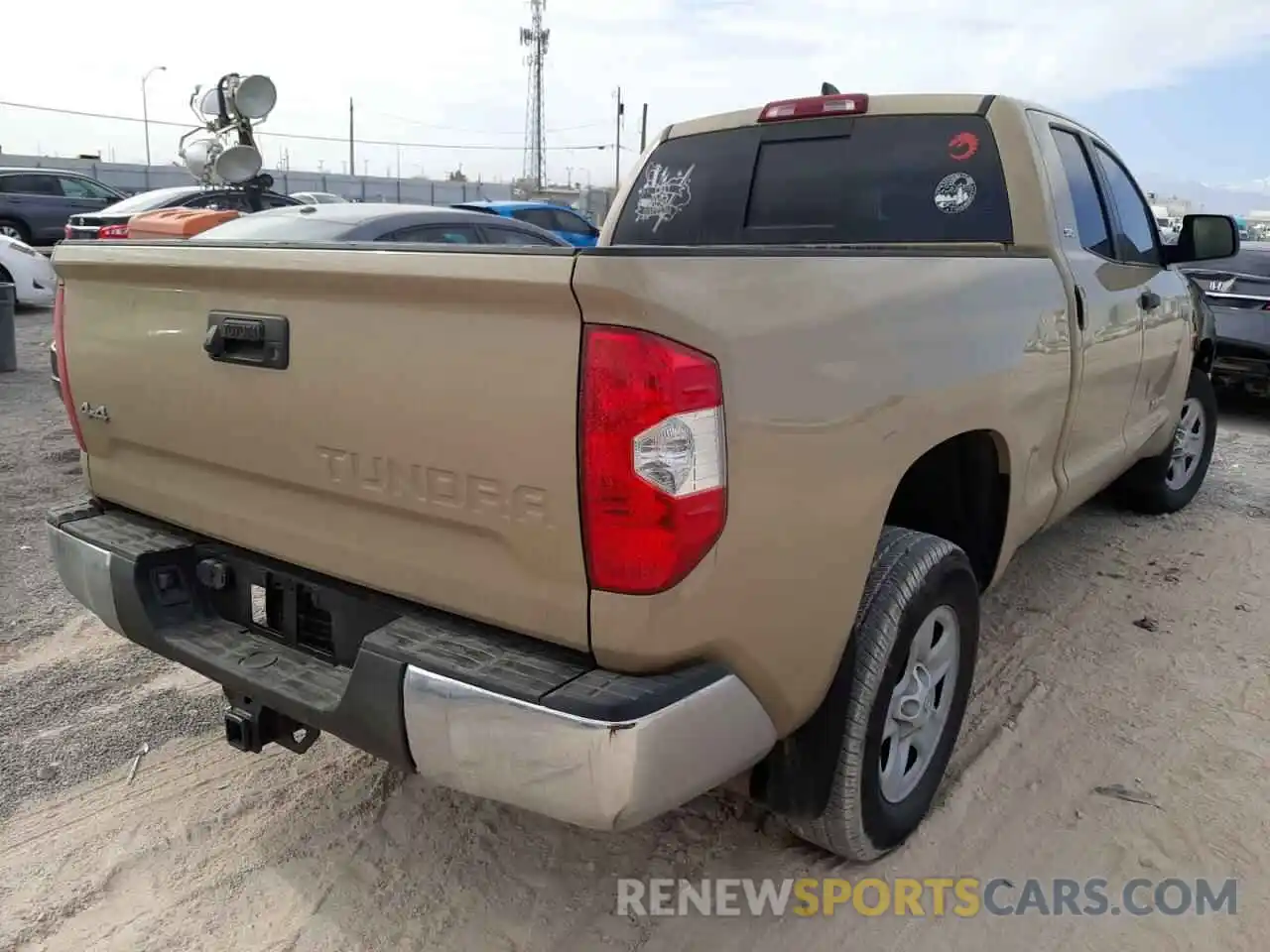 4 Photograph of a damaged car 5TFUY5F13LX928243 TOYOTA TUNDRA 2020