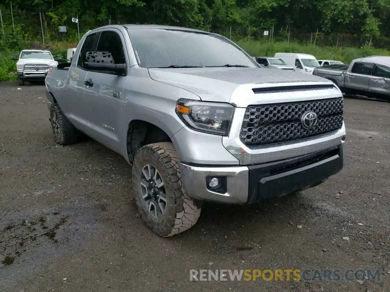 1 Photograph of a damaged car 5TFUY5F14LX936755 TOYOTA TUNDRA 2020