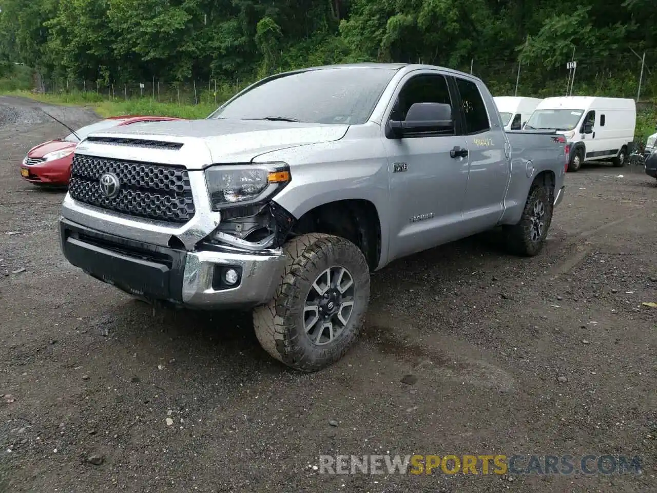 2 Photograph of a damaged car 5TFUY5F14LX936755 TOYOTA TUNDRA 2020