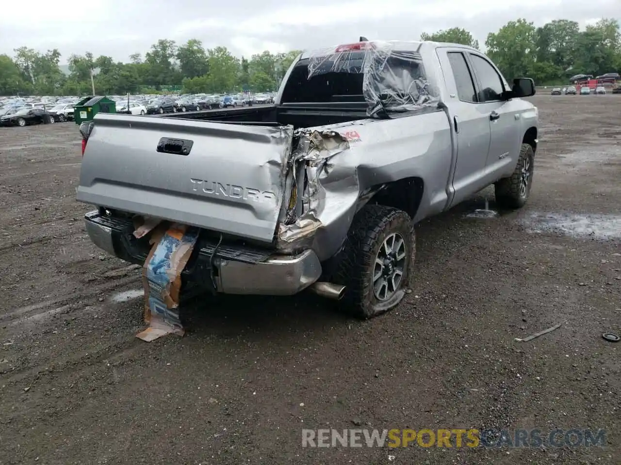 4 Photograph of a damaged car 5TFUY5F14LX936755 TOYOTA TUNDRA 2020