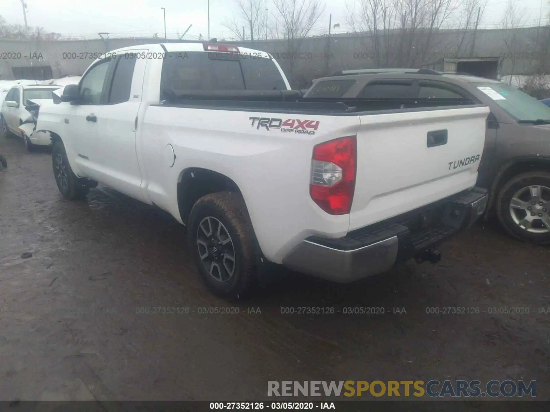 3 Photograph of a damaged car 5TFUY5F16LX905720 TOYOTA TUNDRA 2020