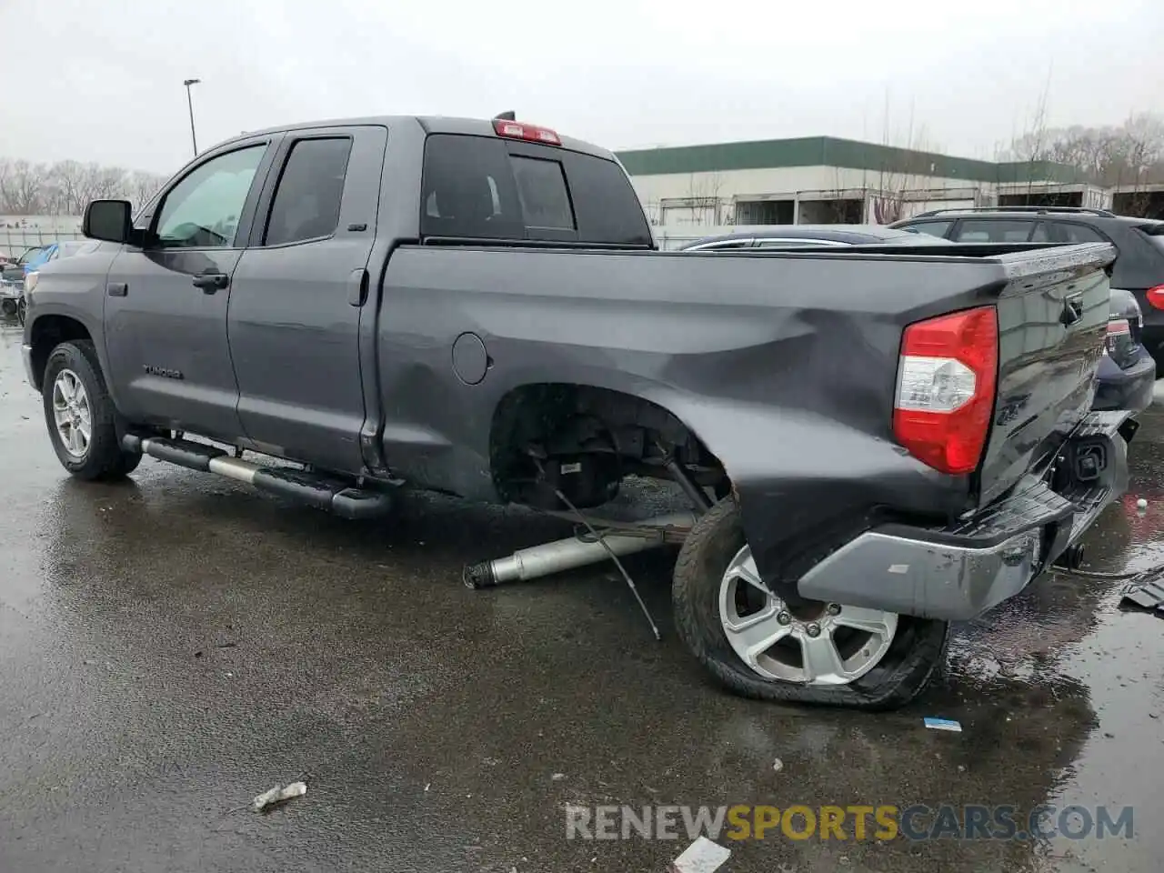 2 Photograph of a damaged car 5TFUY5F16LX943741 TOYOTA TUNDRA 2020