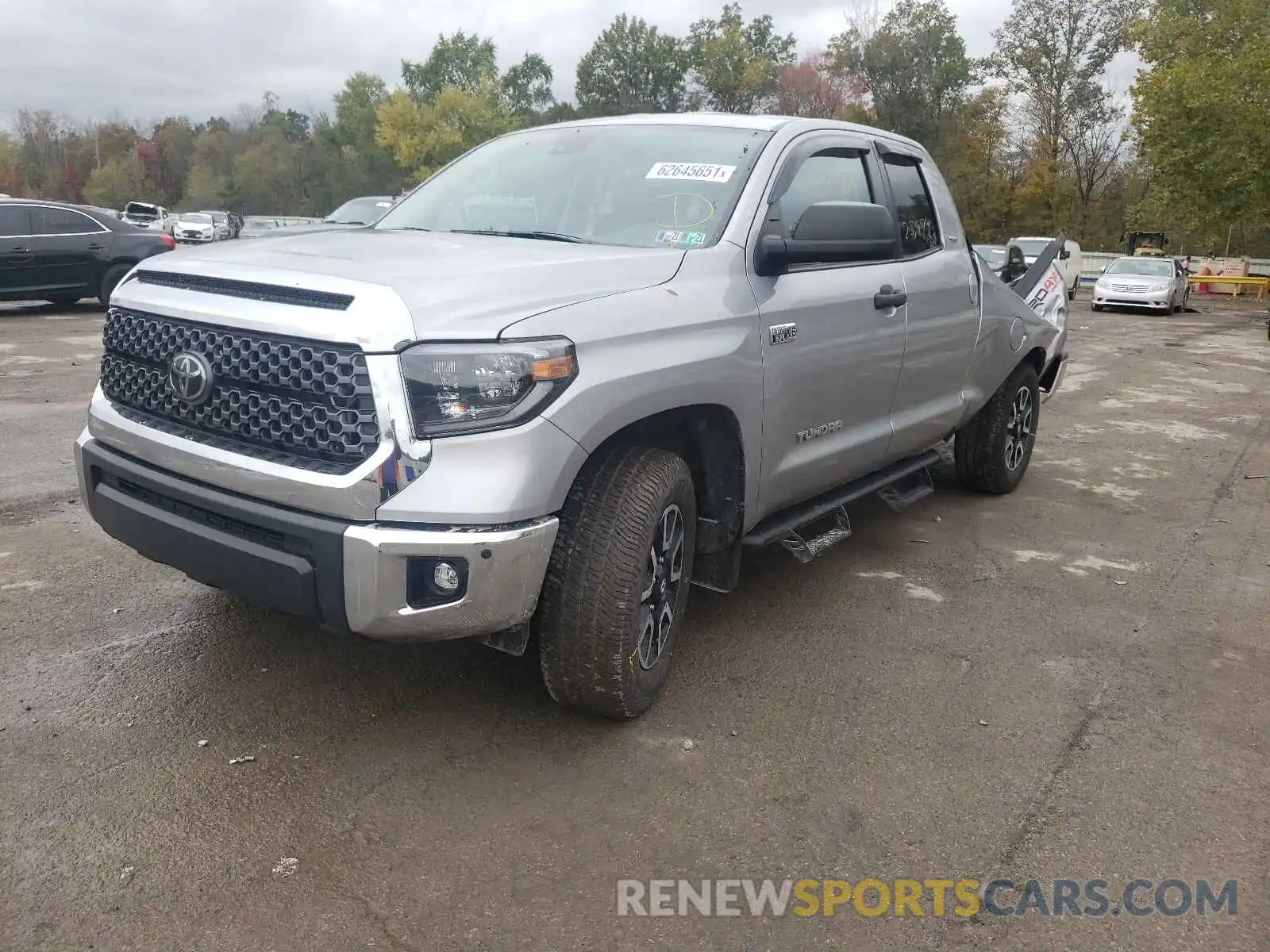 2 Photograph of a damaged car 5TFUY5F16LX954111 TOYOTA TUNDRA 2020