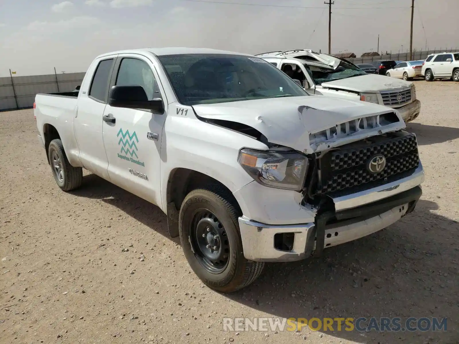 1 Photograph of a damaged car 5TFUY5F17LX877412 TOYOTA TUNDRA 2020