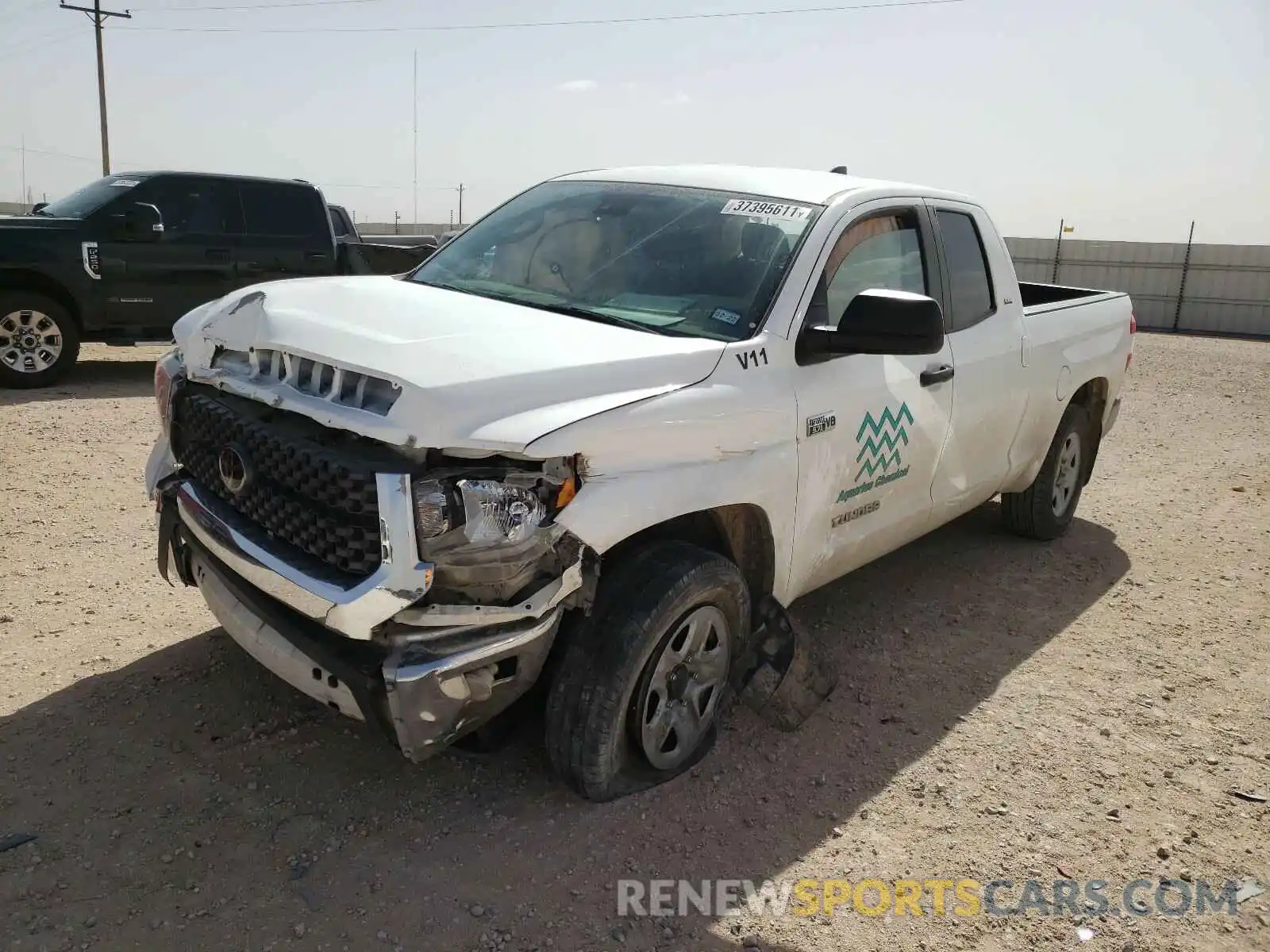 2 Photograph of a damaged car 5TFUY5F17LX877412 TOYOTA TUNDRA 2020