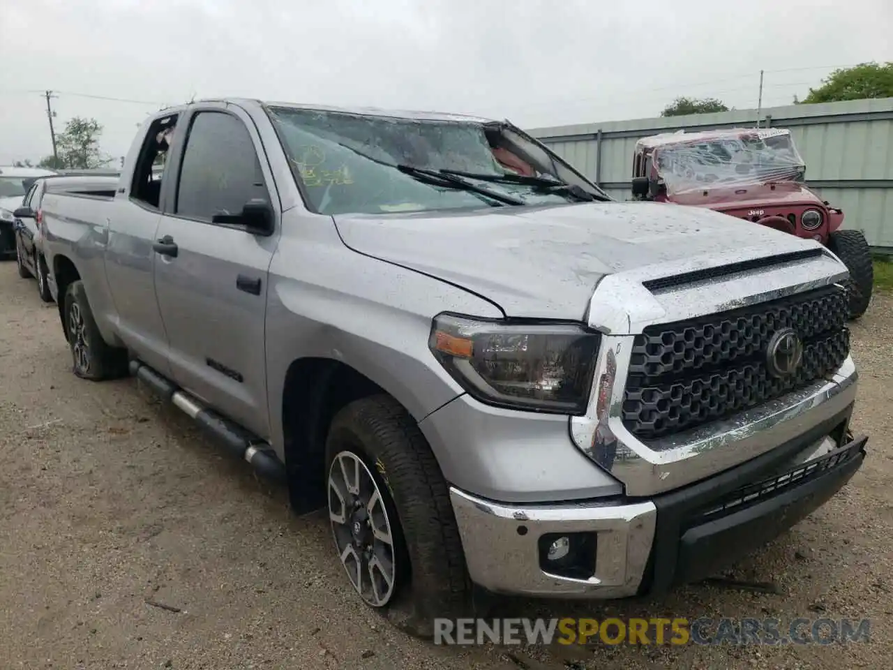 1 Photograph of a damaged car 5TFUY5F17LX887728 TOYOTA TUNDRA 2020