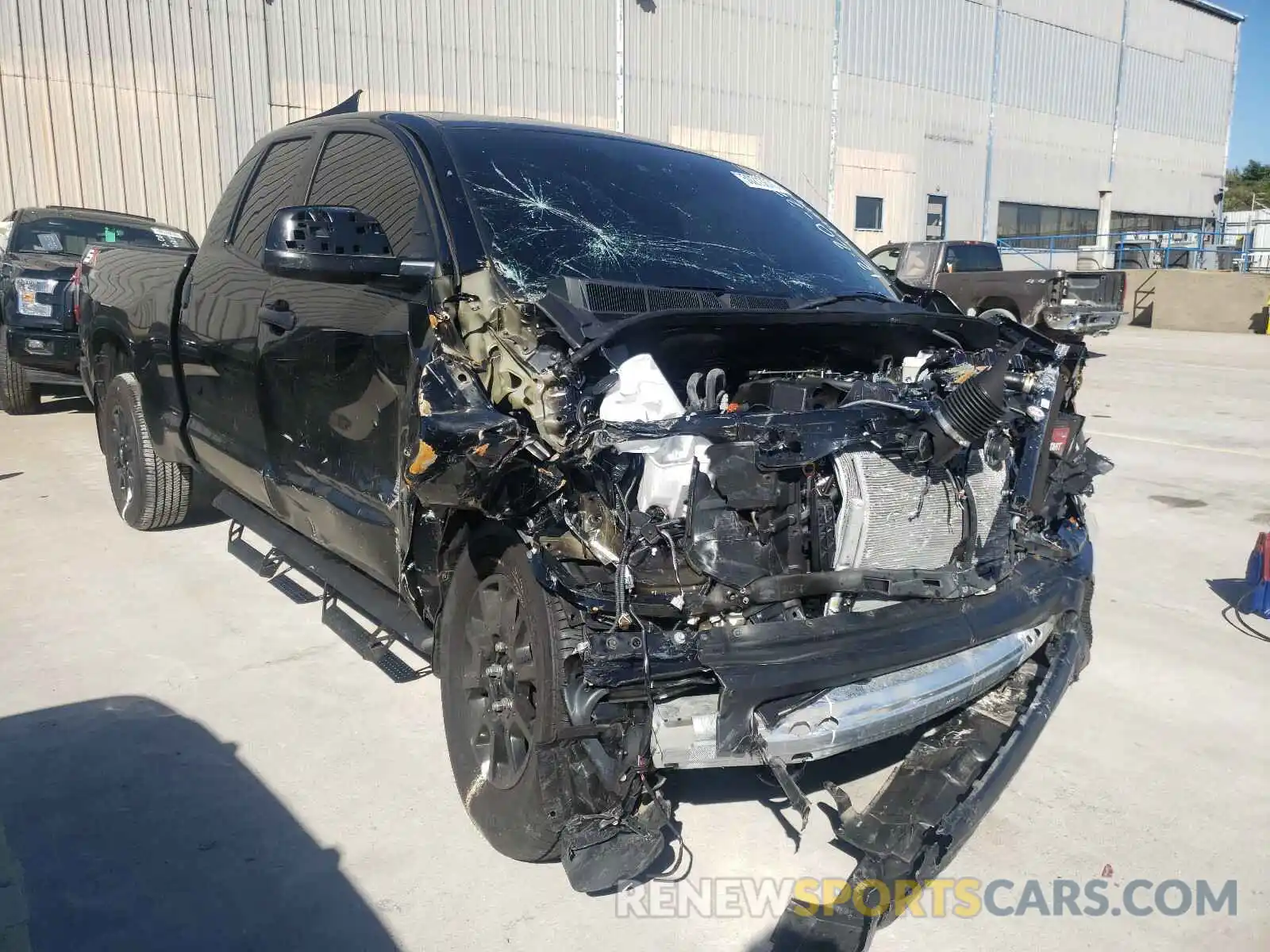 1 Photograph of a damaged car 5TFUY5F17LX888166 TOYOTA TUNDRA 2020