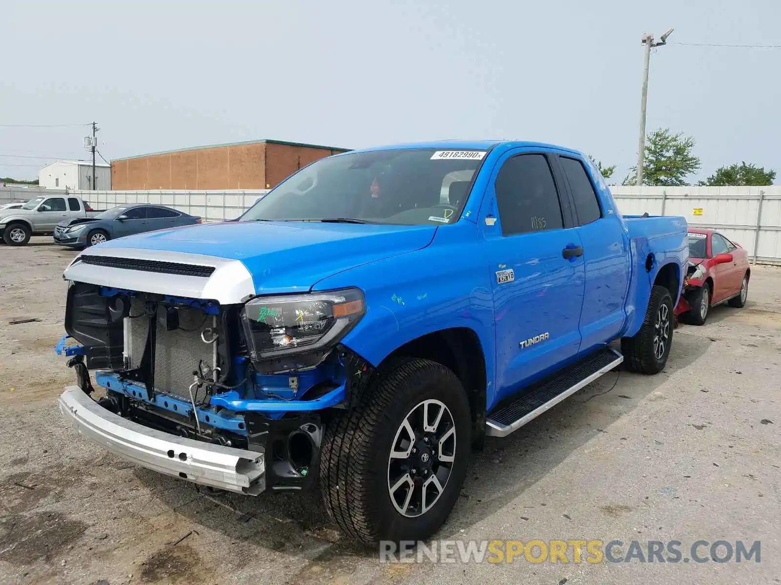 2 Photograph of a damaged car 5TFUY5F17LX913180 TOYOTA TUNDRA 2020