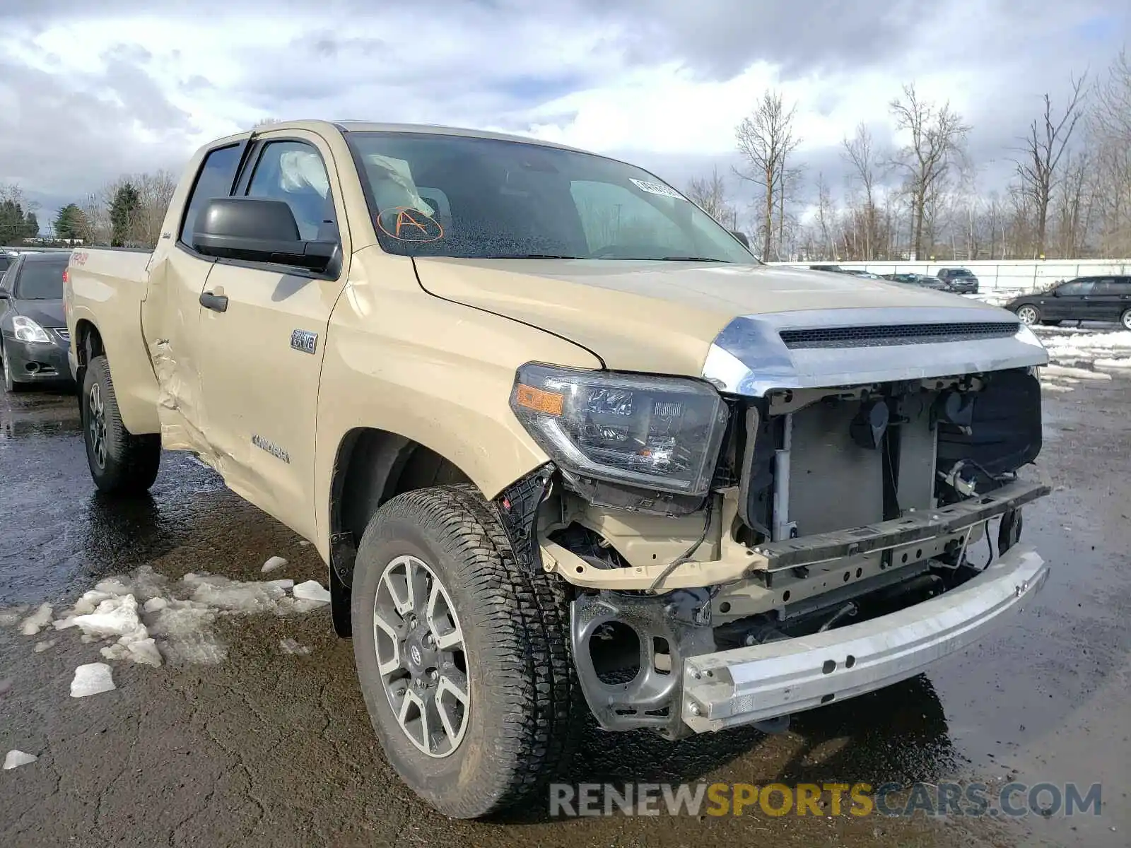 1 Photograph of a damaged car 5TFUY5F17LX945742 TOYOTA TUNDRA 2020