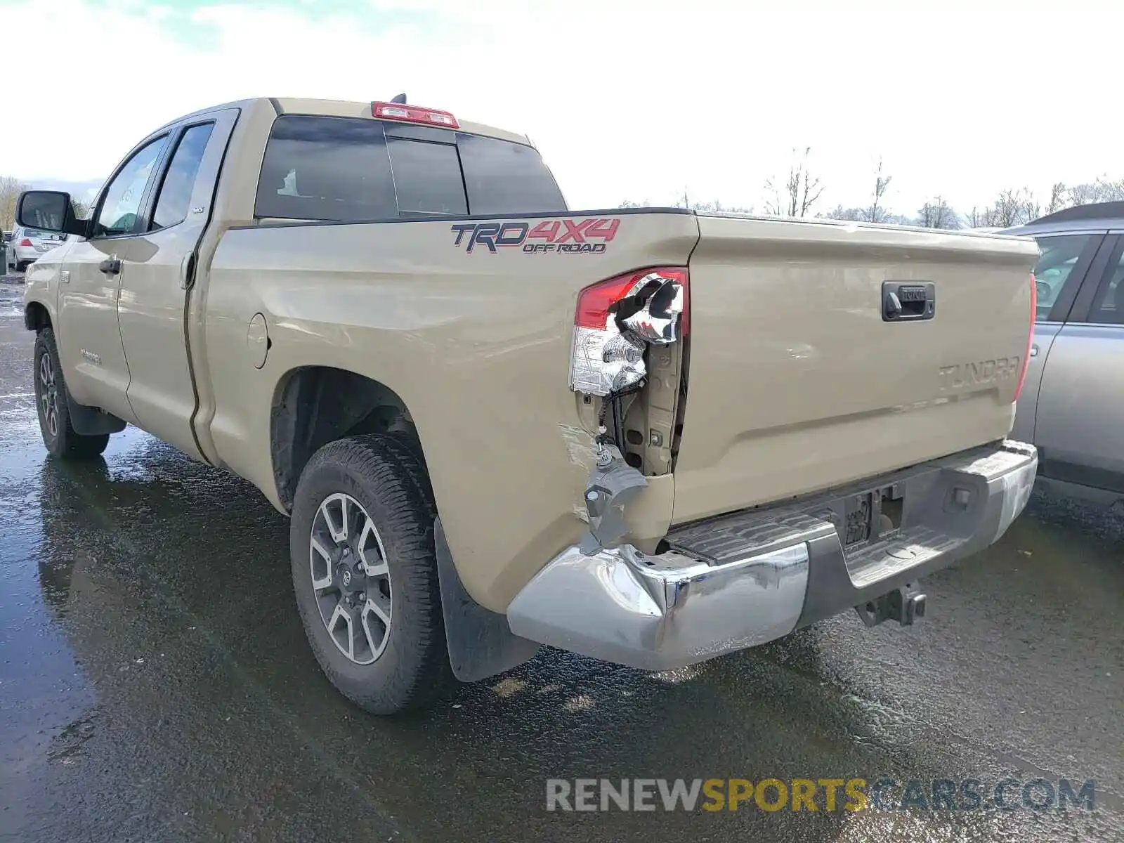 3 Photograph of a damaged car 5TFUY5F17LX945742 TOYOTA TUNDRA 2020