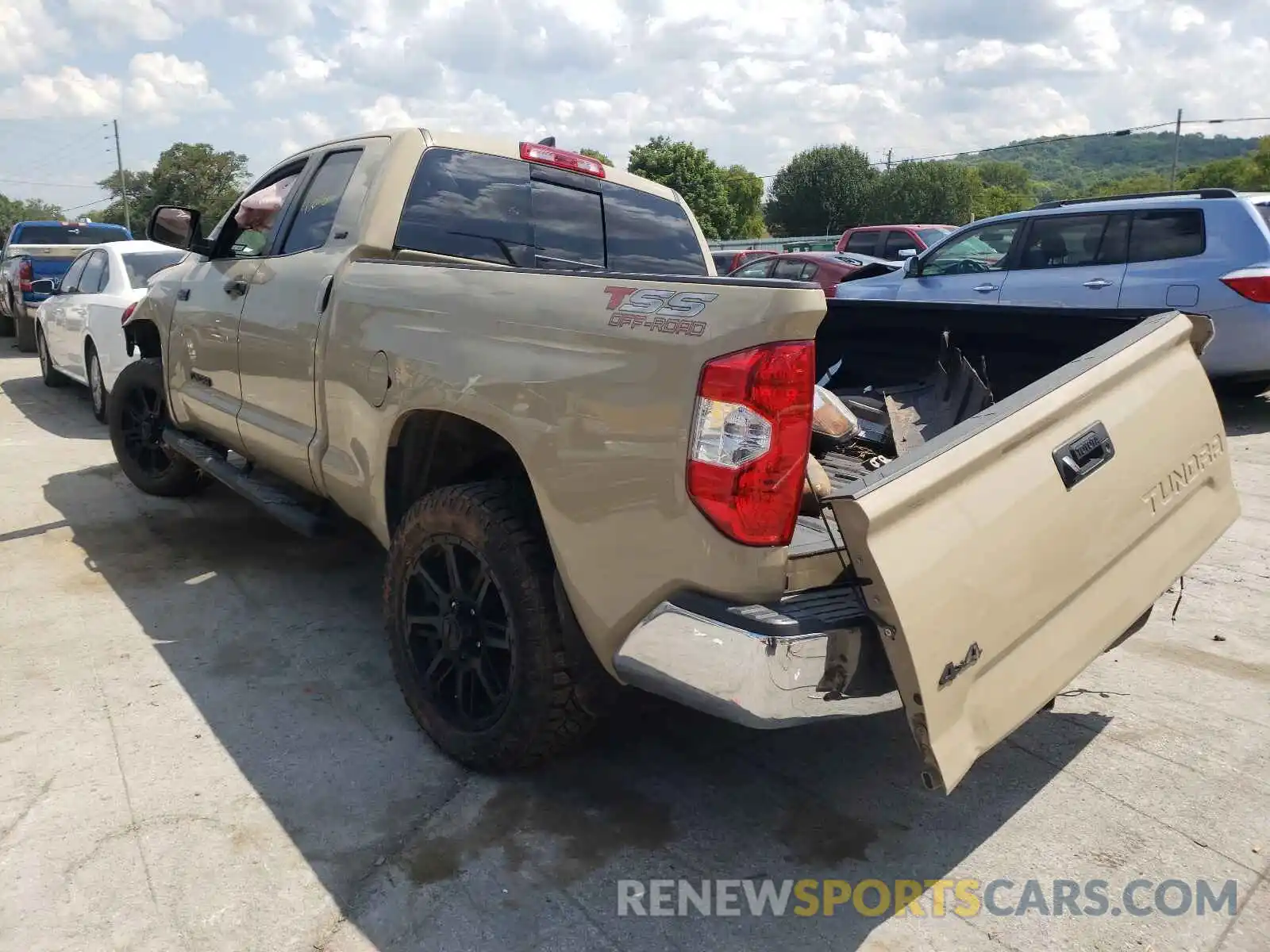 3 Photograph of a damaged car 5TFUY5F18LX876883 TOYOTA TUNDRA 2020