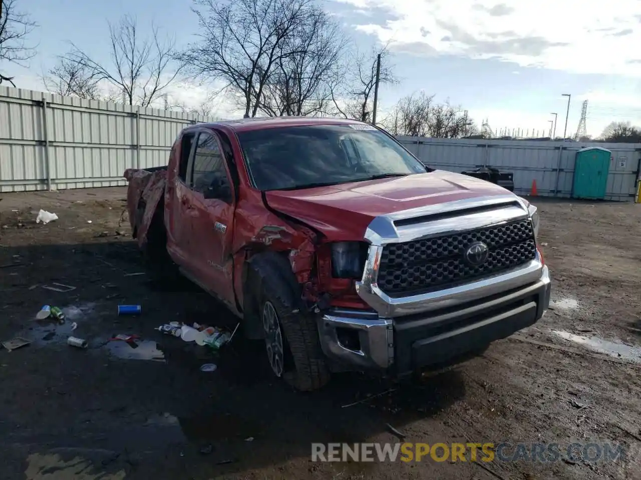 1 Photograph of a damaged car 5TFUY5F18LX885891 TOYOTA TUNDRA 2020