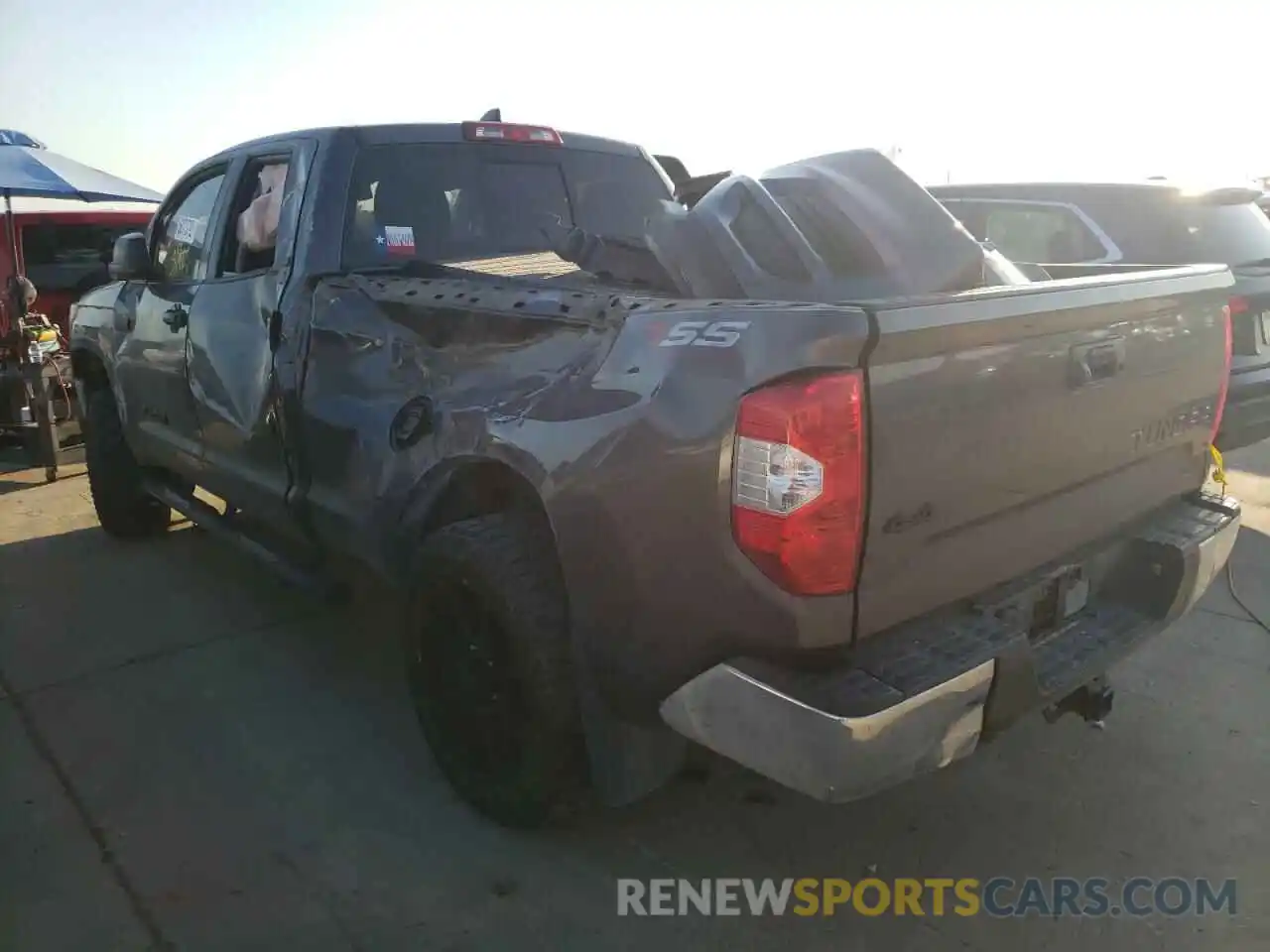 3 Photograph of a damaged car 5TFUY5F19LX888170 TOYOTA TUNDRA 2020