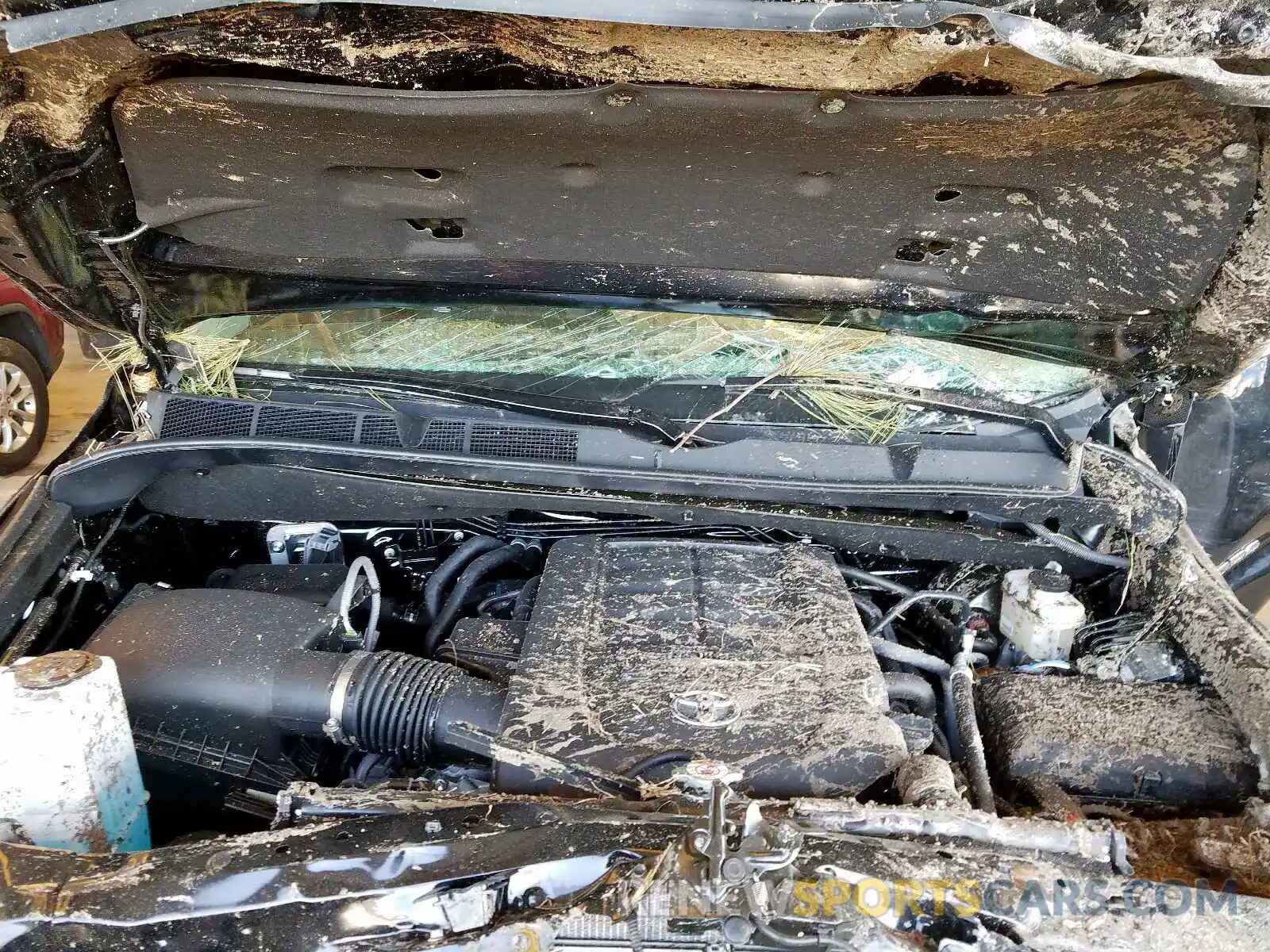 7 Photograph of a damaged car 5TFUY5F19LX905727 TOYOTA TUNDRA 2020