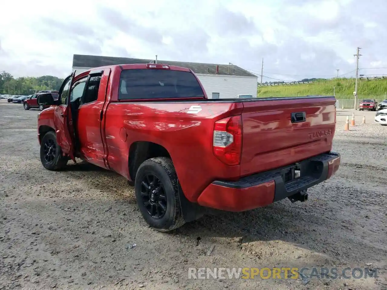 3 Photograph of a damaged car 5TFUY5F19LX911785 TOYOTA TUNDRA 2020