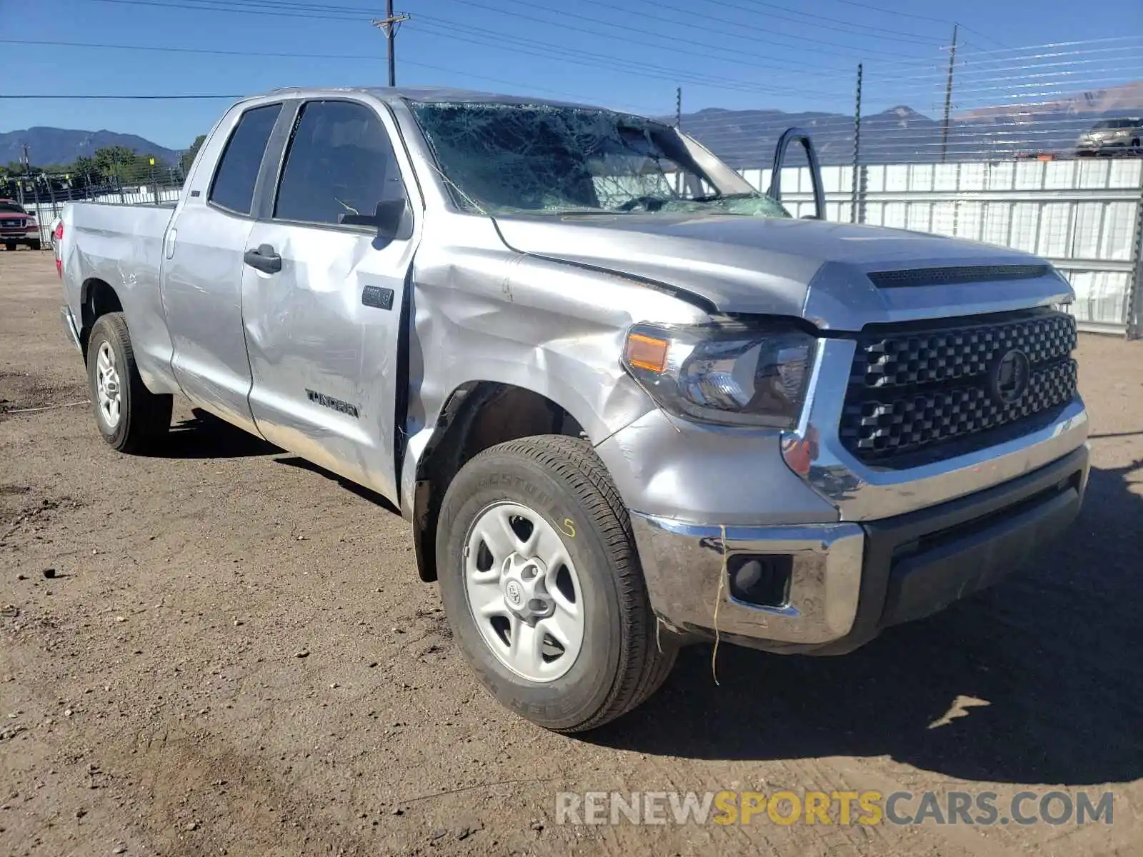 1 Photograph of a damaged car 5TFUY5F19LX945760 TOYOTA TUNDRA 2020