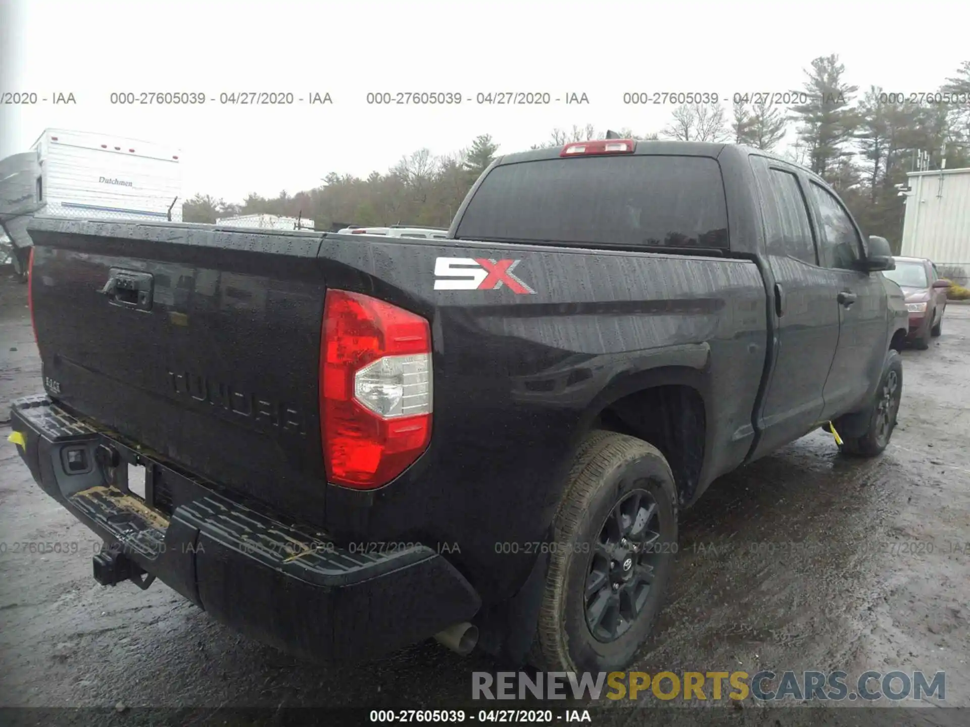 4 Photograph of a damaged car 5TFUY5F1XLX870910 TOYOTA TUNDRA 2020