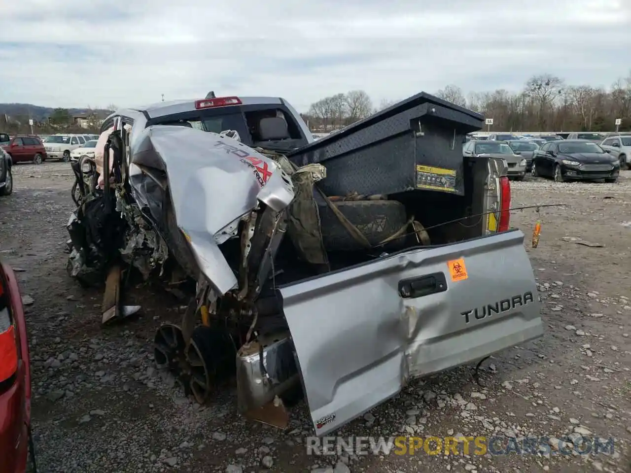 3 Photograph of a damaged car 5TFUY5F1XLX886802 TOYOTA TUNDRA 2020