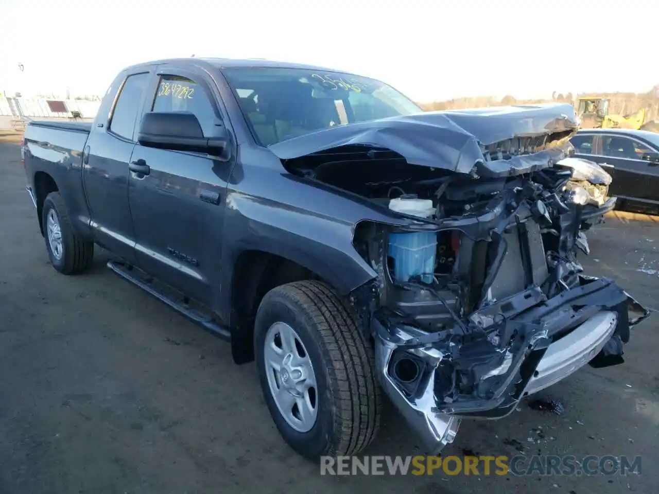 1 Photograph of a damaged car 5TFUY5F1XLX887321 TOYOTA TUNDRA 2020