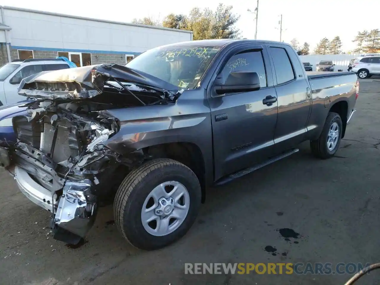 2 Photograph of a damaged car 5TFUY5F1XLX887321 TOYOTA TUNDRA 2020