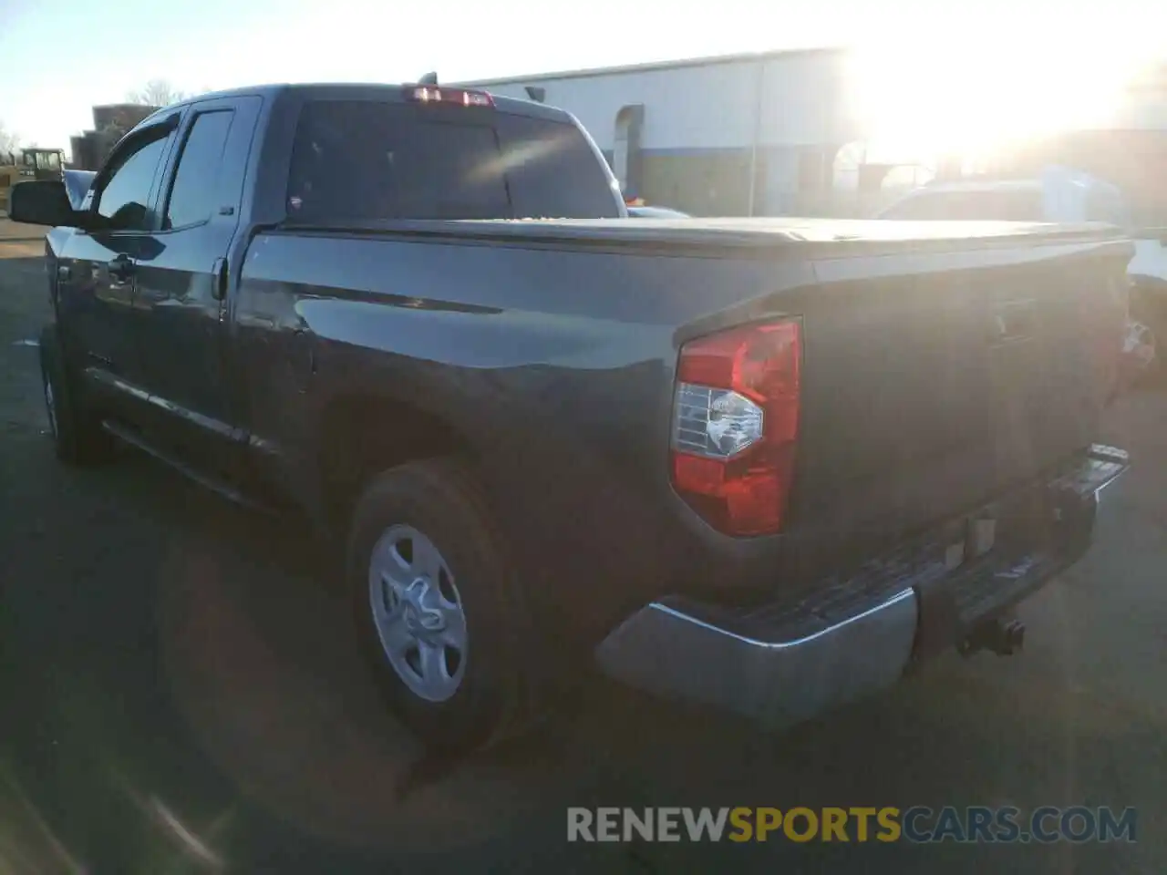 3 Photograph of a damaged car 5TFUY5F1XLX887321 TOYOTA TUNDRA 2020