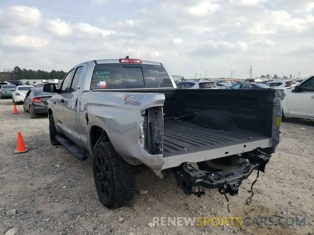 3 Photograph of a damaged car 5TFUY5F1XLX902027 TOYOTA TUNDRA 2020