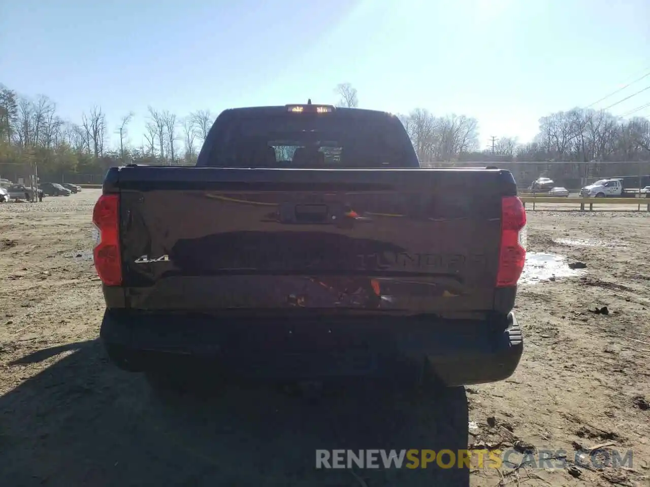 9 Photograph of a damaged car 5TFAY5F15MX027556 TOYOTA TUNDRA 2021