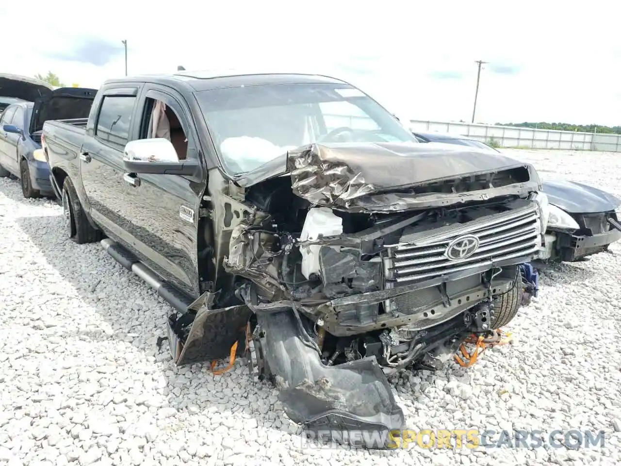 9 Photograph of a damaged car 5TFAY5F17MX978230 TOYOTA TUNDRA 2021